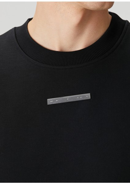 Siyah Logo Detaylı Sweatshirt indirimleri
