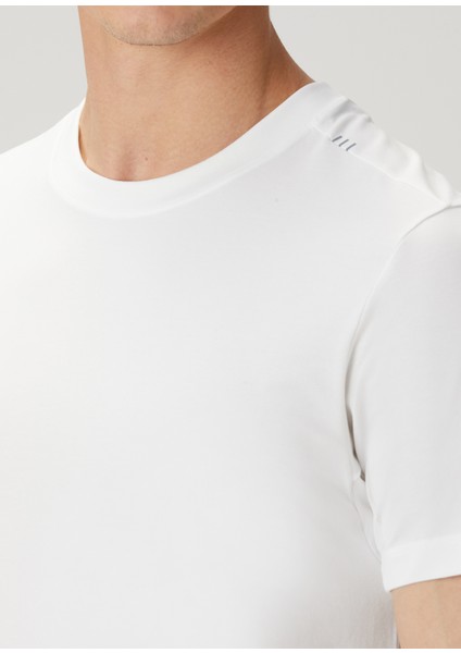 Zeroed Beyaz T-Shirt indirimleri