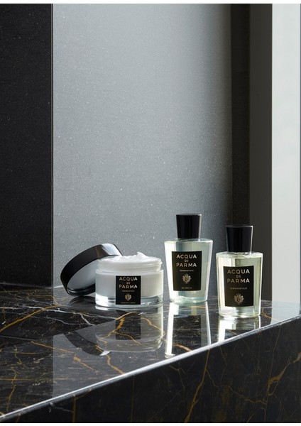 Sıgnature Osmanthus Body Cream 150 ml modelleri