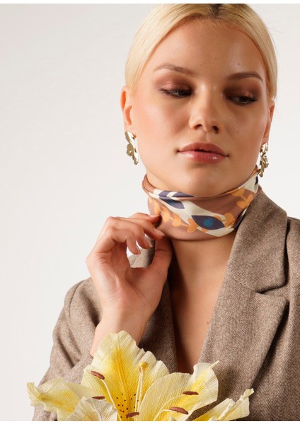 In The Public Eye Renkli Ipek Kadın Fular 55 cm fırsatları