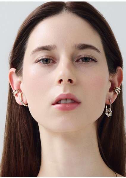 Small Mahuka Pave Pırlanta Taşlı 14 Ayar Altın Tek Kadın Küpe