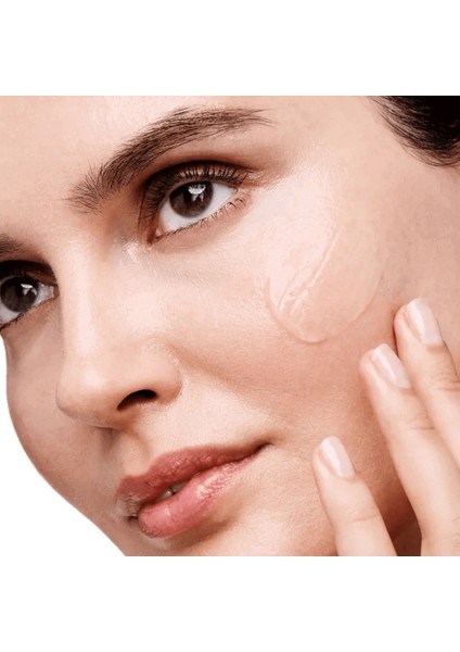 Optimals Even Out Koyu Lekeleri ve Düzensiz Cilt Tonunu Dengelemek Için Tasarlanmış Serum