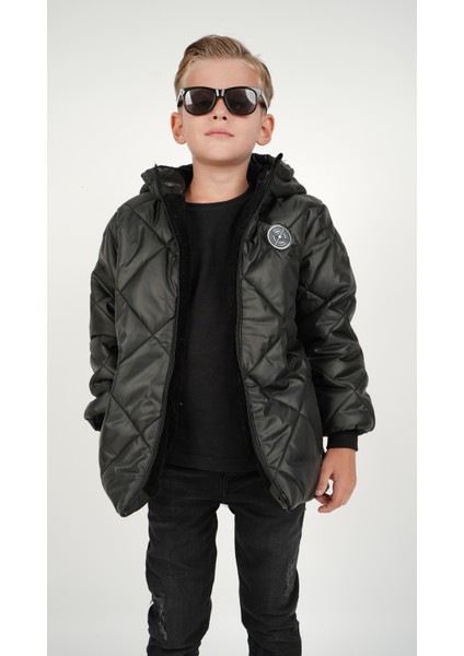 Baklava Desenli Erkek Çocuk Su ve Rüzgar Geçirmez Içi Wersoftlu Kapüşonlu Mont