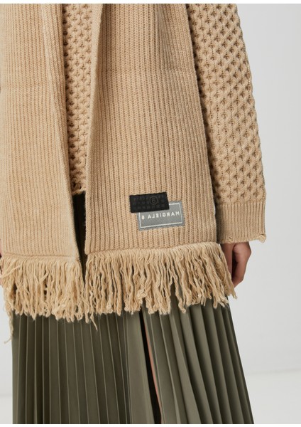 Bej Delik Desenli Yün Triko