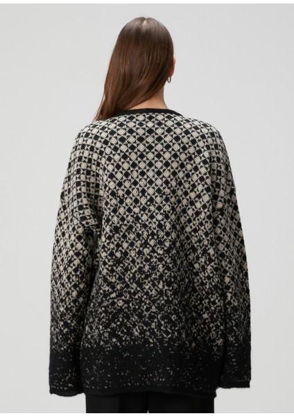 Siyah Bej Desenli Yün Triko fırsatları