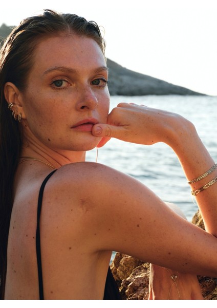 Olivaldra Pırlanta Taşlı 14 Ayar Altın Tek Kadın Cuff Küpe fiyatları