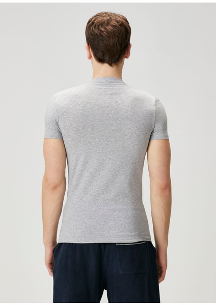 Gri Basic T-Shirt fırsatları