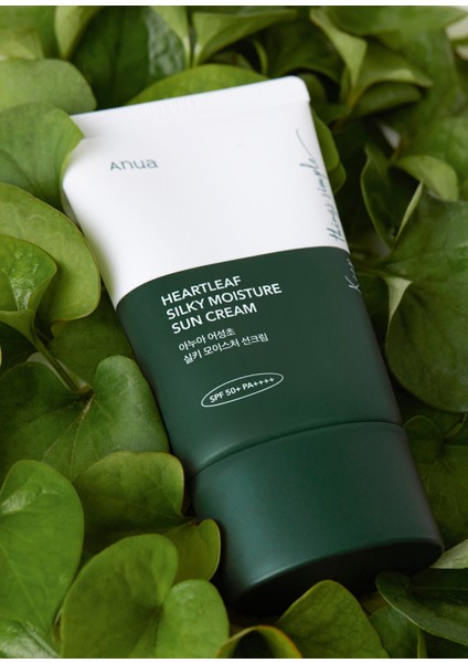 Heartleaf Silky Moisture Cildi Sakin Tutan Nemlendiren Ipeksi Dokulu Güneş Kremi 50 ml modelleri