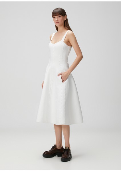 Beyaz Midi Triko Elbise fiyatları