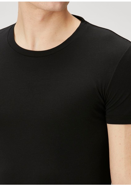 Siyah Basic T-Shirt indirimleri