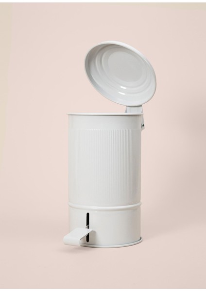 Stripe Beyaz Metal Pedallı Mutfak ve Banyo Çöp Kovası 5 Lt