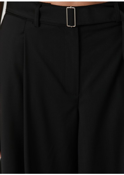 Siyah Yün Pantolon