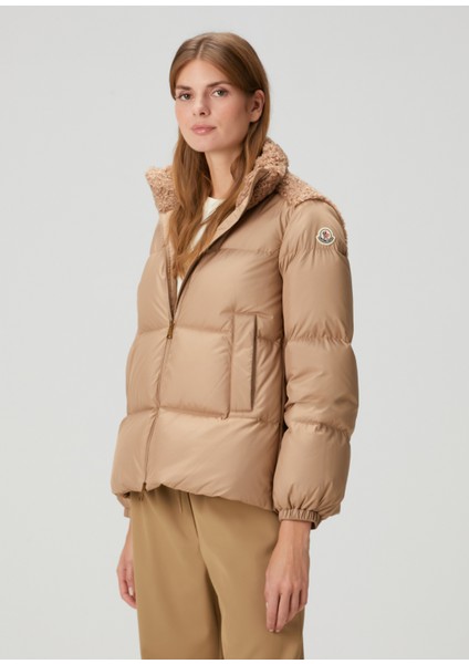 Esnaie Bej Puffer Mont