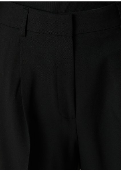 Siyah Bol Paça Yün Pantolon