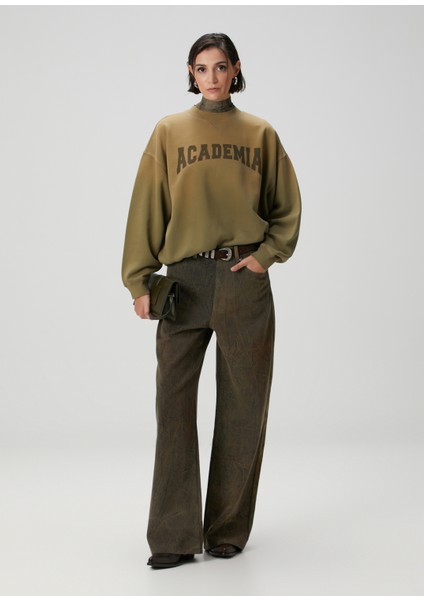 Haki Logolu Sweatshirt fırsatları