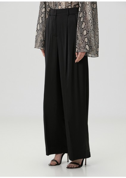 Siyah Wide Leg Saten Pantolon fiyatları