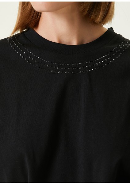 Siyah Bisiklet Yaka Taşlı T-Shirt indirimleri