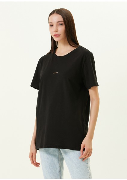 Dog Mom Baskılı Siyah Oversize Kadın T-Shirt fiyatları
