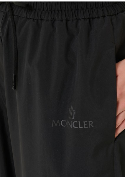 Siyah Beli Bağcıklı Jogger Pantolon fırsatları