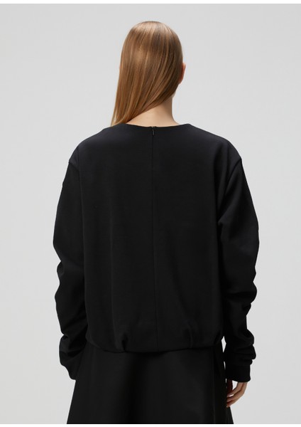 Siyah Pile Detaylı Sweatshirt fırsatları