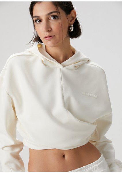 Kırık Beyaz Kapüşonlu Logolu Sweatshirt fiyatları