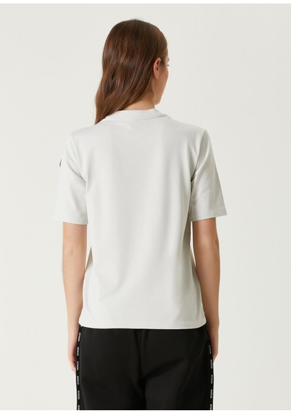 Açık Gri Logolu T-Shirt indirimleri