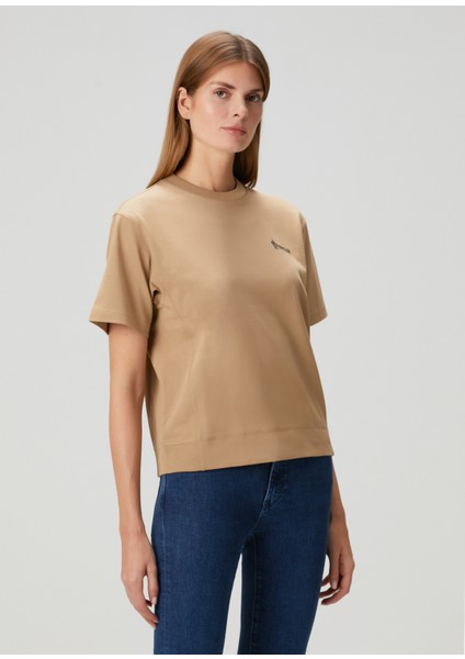 Koyu Bej Logolu T-Shirt modelleri
