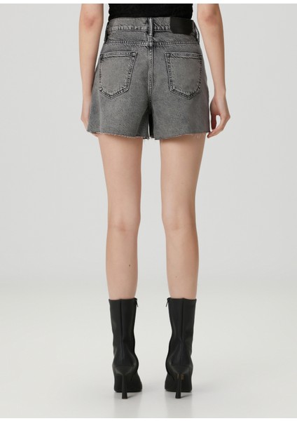 Tate Gri Denim Şort fırsatları