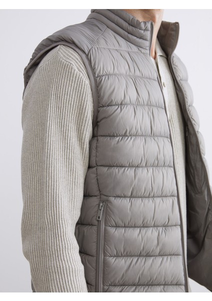 Yeni Sezon Standart Kalıp Dik Yaka Erkek Şişme Yelek modelleri