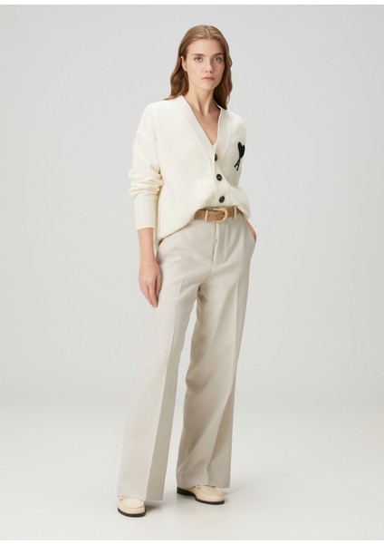 Ekru Logo Jakarlı Yün Hırka fiyatları