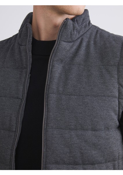 Yeni Sezon Slim Fit Dik Yaka Erkek Şişme Yelek fırsatları