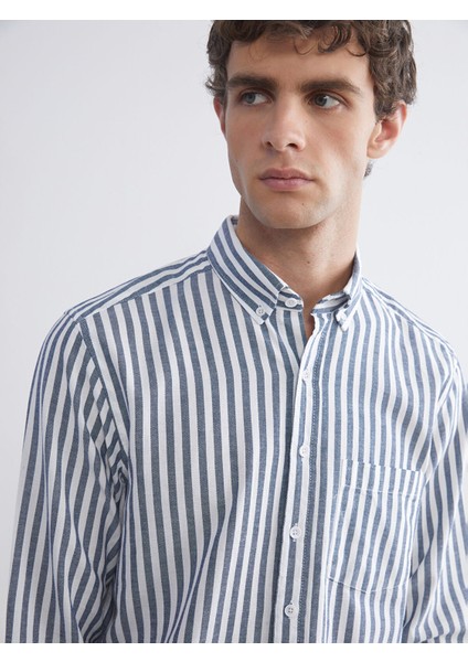 Yeni Sezon Regular Fit Uzun Kollu Çizgili Erkek Gömlek fırsatları
