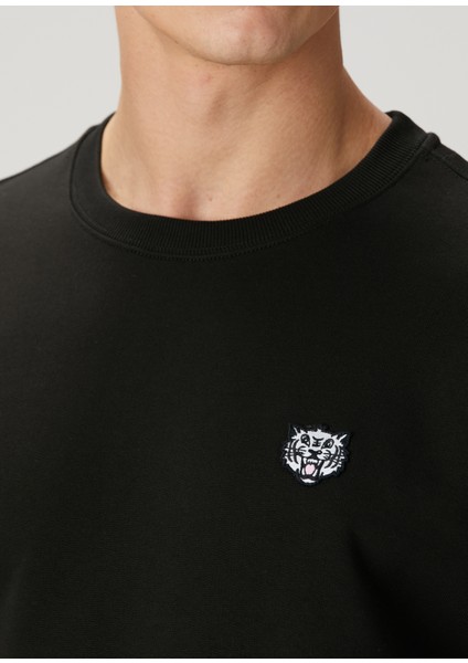 Siyah Logo Detaylı Sweatshirt indirimleri