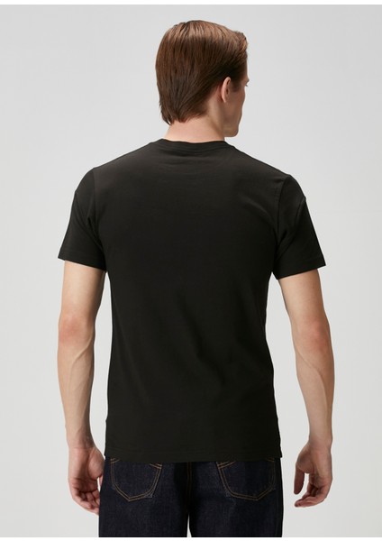 Boke Flower 2.0 Siyah Logo Baskılı T-Shirt fırsatları