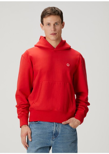 Kırmızı Kapüşonlu Logo Detaylı Sweatshirt