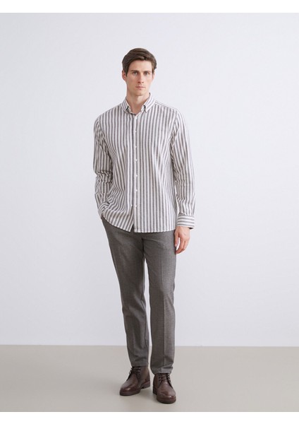 Yeni Sezon Regular Fit Çizgili Keten Görünümlü Erkek Gömlek fiyatları