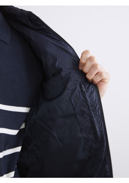 Yeni Sezon Standart Kalıp Dik Yaka Erkek Şişme Yelek fırsatları