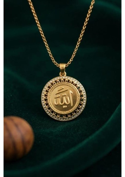 Allah Yazılı Kolye – Çelik Altın Kaplama, Manevi Koruyucu Takı fırsatları