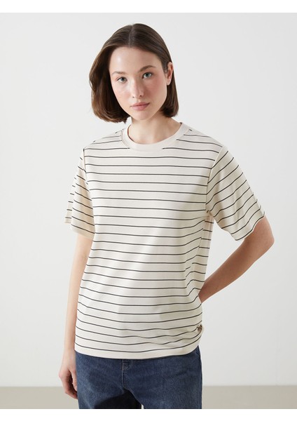 Yeni Sezon Bisiklet Yaka Çizgili Oversize Kadın Tişört