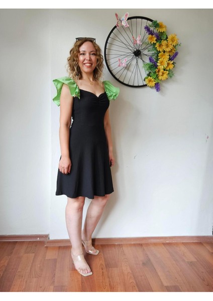 Kol Detaylı Elbise fiyatları