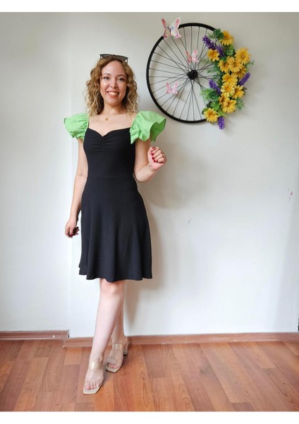 Kol Detaylı Elbise indirimleri