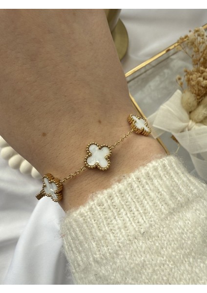Beş Yonca Detaylı Bileklik