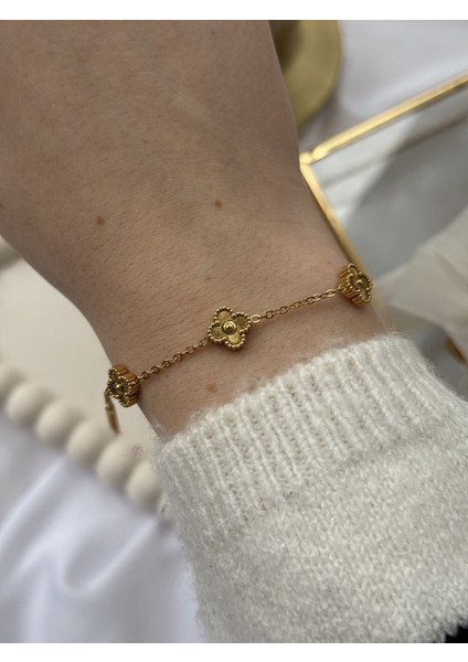 Minik Yonca Detaylı Gold Bileklik