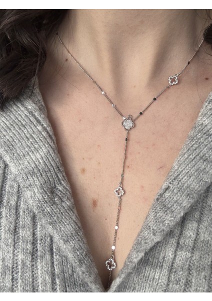 Yonca Detaylı Y Kolye