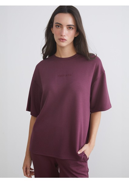 Yeni Sezon Bisiklet Yaka Nakışlı Oversize Kadın Tişört fiyatları