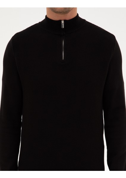 Erkek Siyah Slim Fit Dik Yaka Fermuarlı Triko Kazak 50317397-VR046