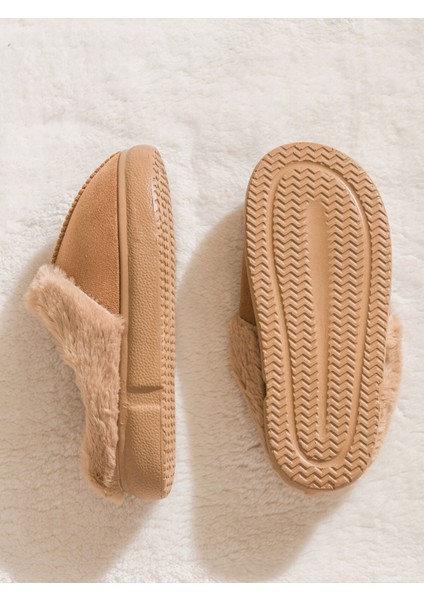 Yeni Sezon Süet Görünümlü Kadın Ev Terliği fırsatları