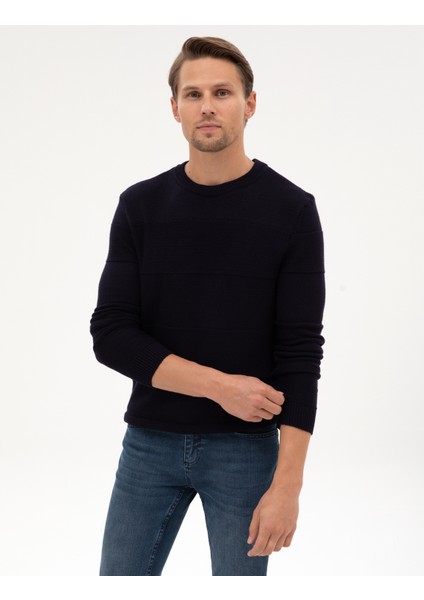 Erkek Lacivert Slim Fit Bisiklet Yaka Triko Kazak 50315713-VR033