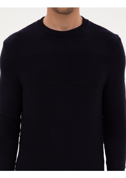 Erkek Lacivert Slim Fit Bisiklet Yaka Triko Kazak 50315713-VR033