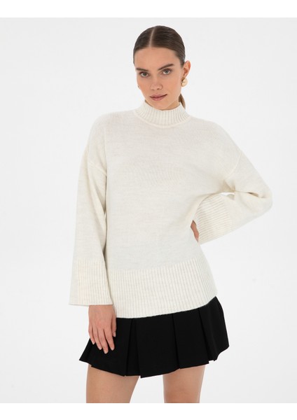 Kadın Ekru Comfort Fit Yarım Balıkçı Kazak 50310958-VR019 modelleri